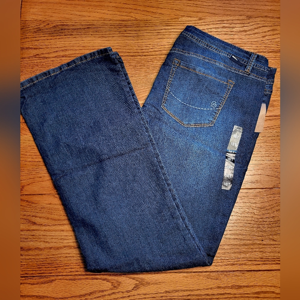 Torrid Women's Dark Blue Straight Jeans
